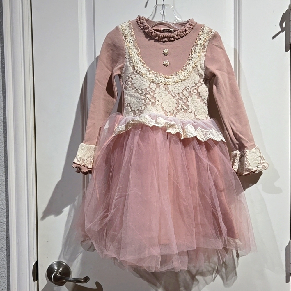 Beautiful fancy knit dress with lace/pearl/tulle details. size 5